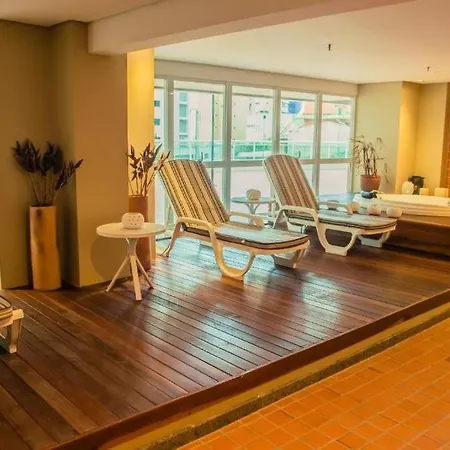 Class 402 Apartamento